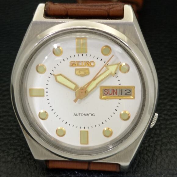 Vintage 1971 Seiko Automatic Mens Silver Watch W/daydate & Green accents - Picture 3 of 8